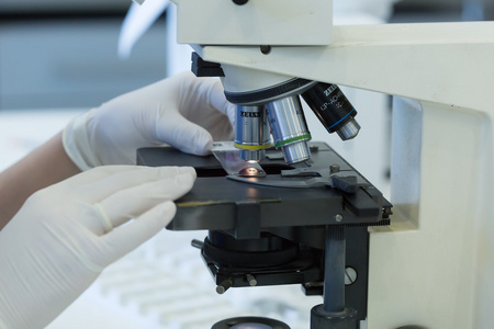 Umfassendes diagnostisches Werkzeug: SARS-CoV-2, Grippe A/B und RSV Antigen Rapid Test Kit